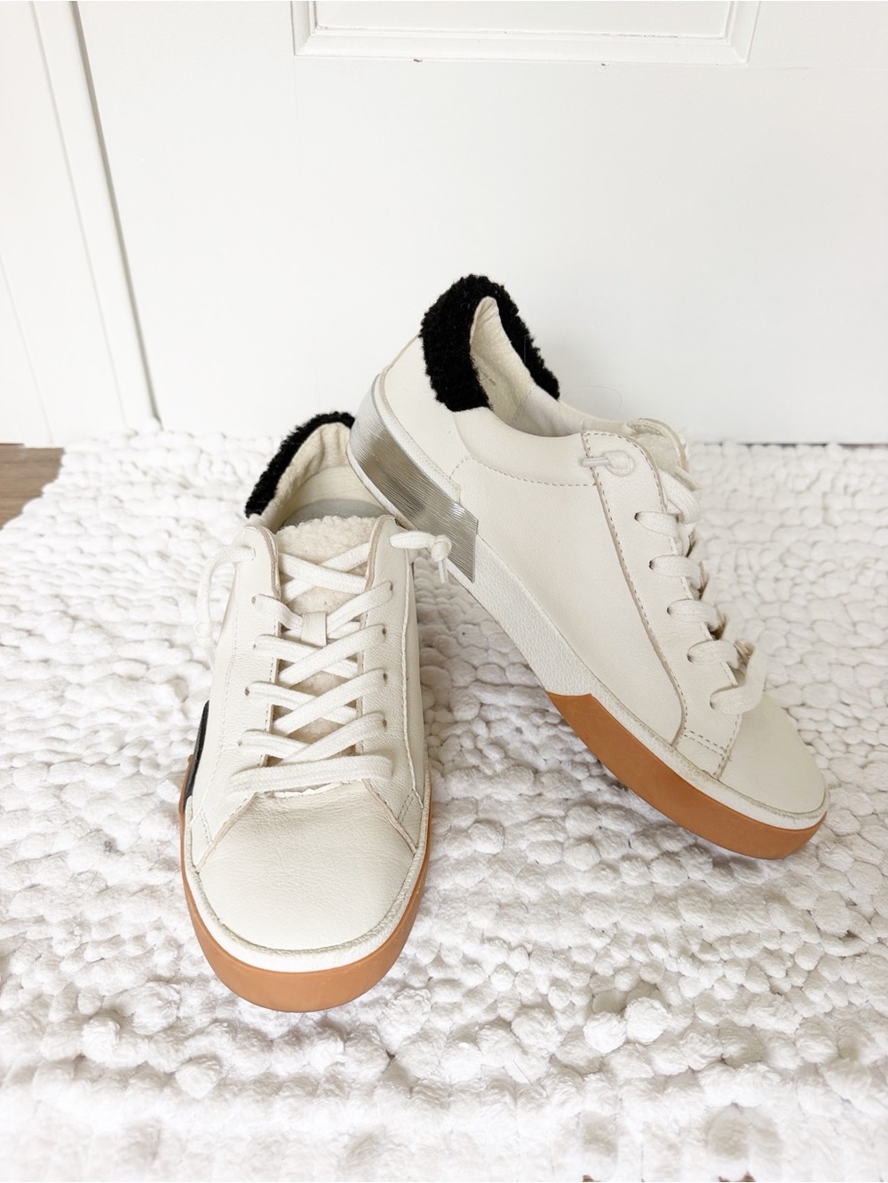Dolce Vita Zina Sneaker Women's White & Black US 7
